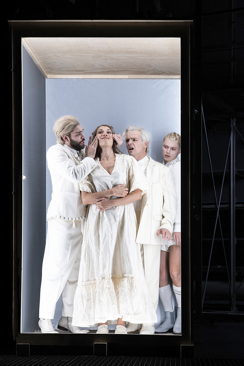 Theater Basel - Il ritorno d`Ulisse in patria Theater Basel - Il ritorno d`Ulisse in patria
