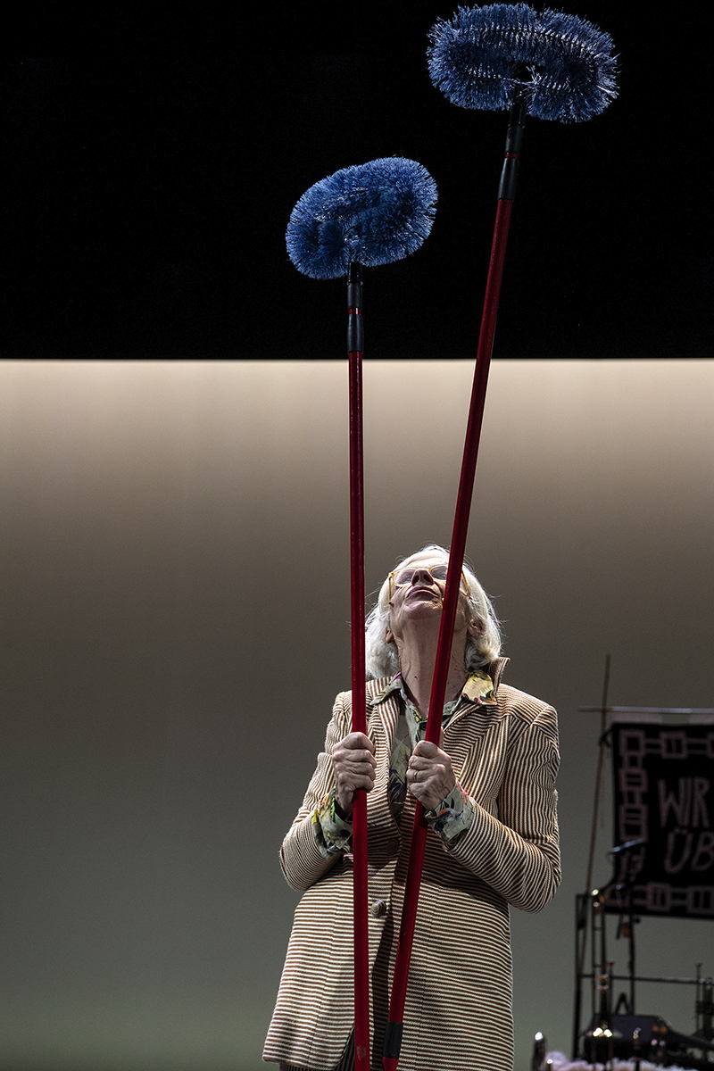 Alte Tiere Hochgestapelt – Theater Basel, 2020/21