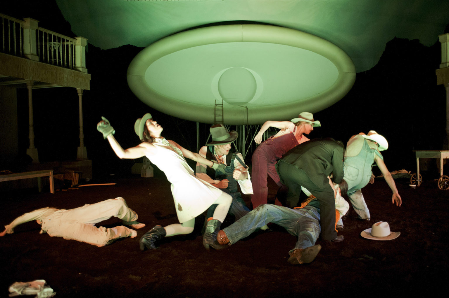 Jenseits von Eden - Theater Basel, 2010/11